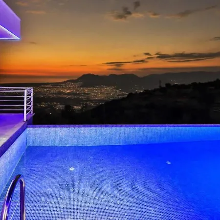 ヴィラ Uezuemlue 2 Bedroom Secluded With Private Pool Hot Tub *