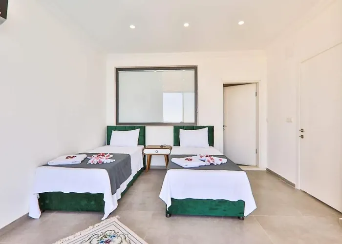 ヴィラ Uezuemlue 2 Bedroom Secluded With Private Pool Hot Tub カルカン